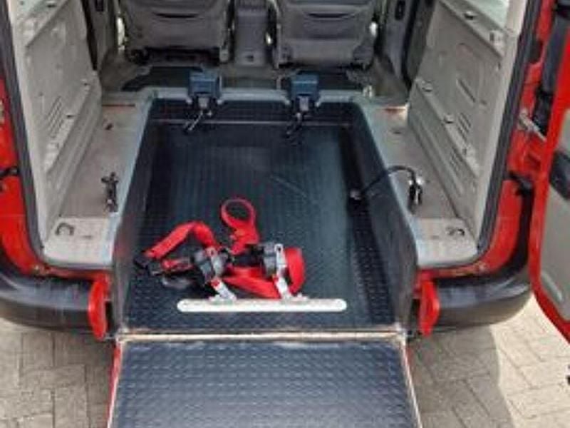 Gebraucht Renault Kangoo Privilege 92 PS (67 kW) 2008 Rot Van / Kleinbus