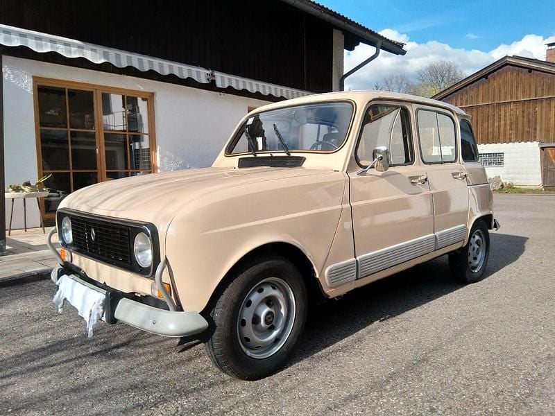 Second-hand Renault R4 33 CP (24 kW) 1992 Hatchback