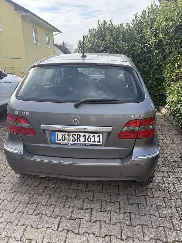 Gebraucht Mercedes B200 140 PS (102 kW) 2009 Van / Kleinbus