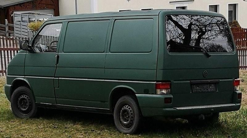 Second-hand VW T4 68 CP (50 kW) 1996 Verde Van