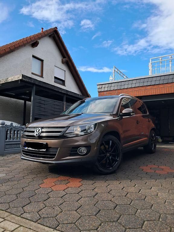 Braun Gebraucht 2014 VW Tiguan SUV | 11.800 € (Fairer Preis) - Bild 1/4