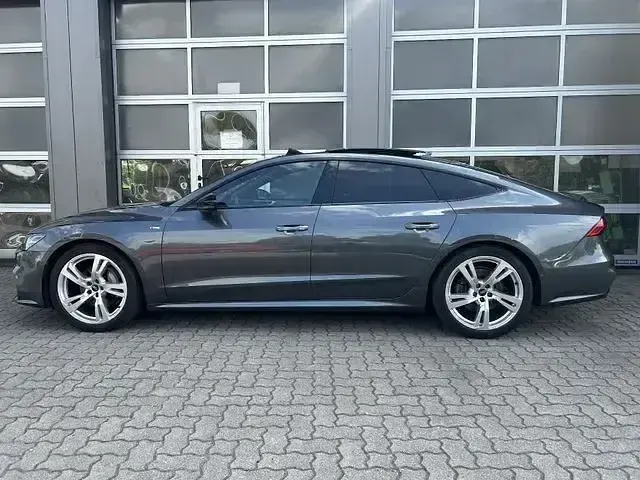 Gebraucht Audi A7 Sport 265 PS (194 kW) 2023 Daytonagrau perleffekt Limousine