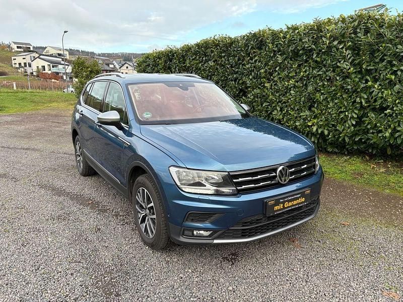 Blau Gebraucht 2019 VW Tiguan Allspace SUV | 19.500 € (Superpreis) - Bild 1/4