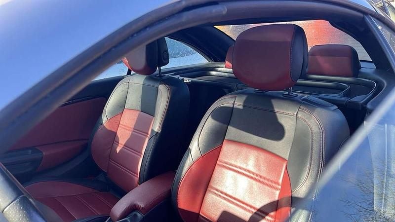 Gebraucht Renault Mégane Cabriolet Luxe 110 PS (80 kW) 2014 Weiss "nacre" Cabrio