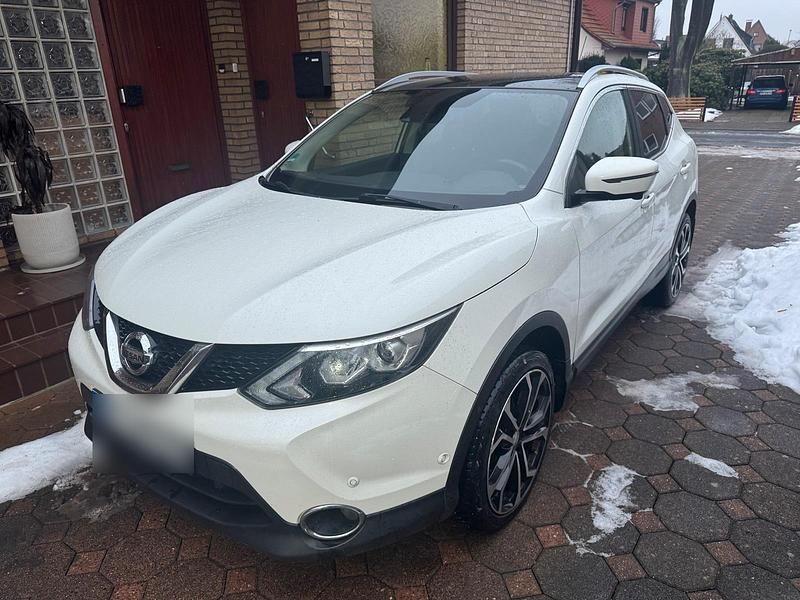 Weiß Gebraucht 2016 Nissan Qashqai SUV | 11.550 € - Bild 1/4