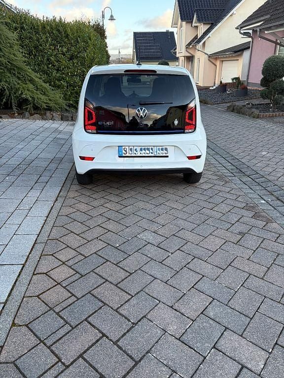 Gebraucht VW e-up! United 61 kW (83 PS) 2021 Weiß Kleinwagen