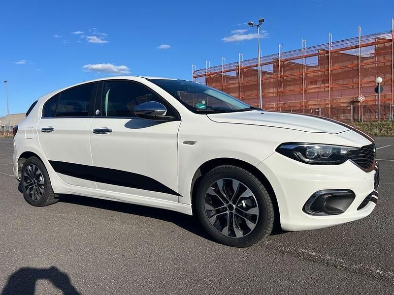 Gebraucht Fiat Tipo Mirror 95 PS (69 kW) 2019 Weiß Limousine