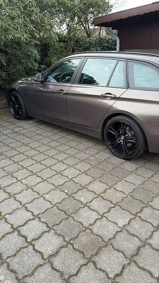 Gebraucht BMW 320 184 PS (135 kW) 2013 Kombi