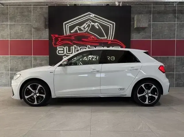 Gebraucht Audi A1 S-Line 207 PS (152 kW) 2023 Weiß SUV