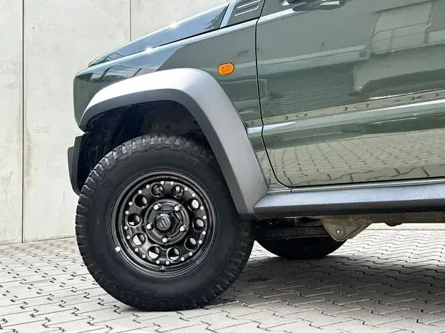 Gebraucht Suzuki Jimny Comfort 102 PS (75 kW) 2022 Grün SUV