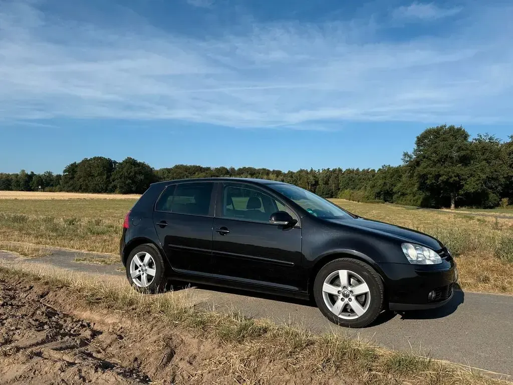Gebraucht VW Golf VI United 105 PS (77 kW) 2008 Schwarz Kleinwagen