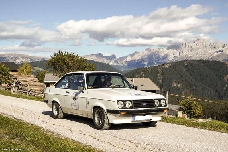 Gebraucht Ford Escort RS 110 PS (80 kW) 1976 Weiß Coupé