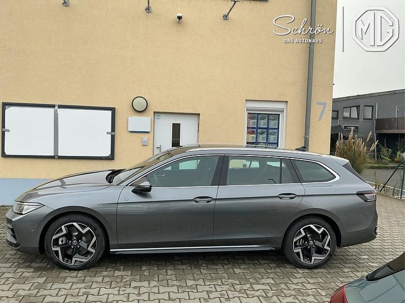 Neu VW Passat R-line 265 PS (194 kW) 2026 Kombi