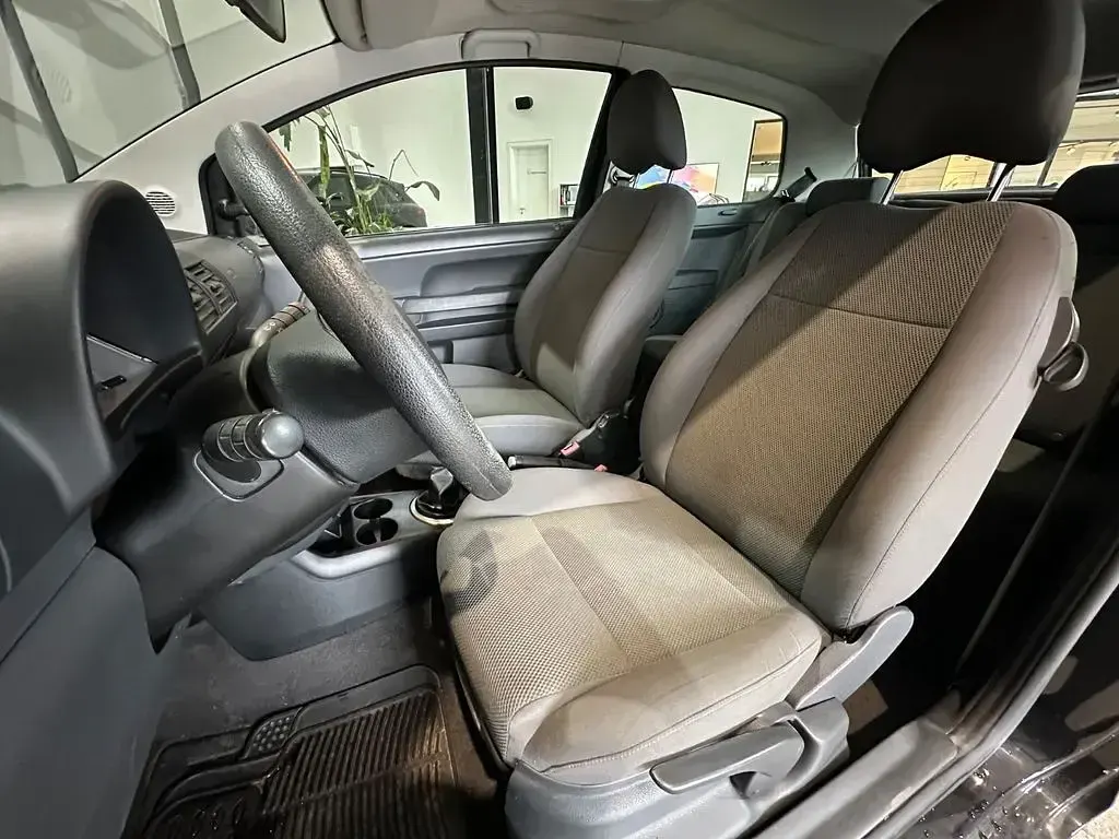 Gebraucht VW Fox Style 54 PS (39 kW) 2011 Blackmagic Kleinwagen