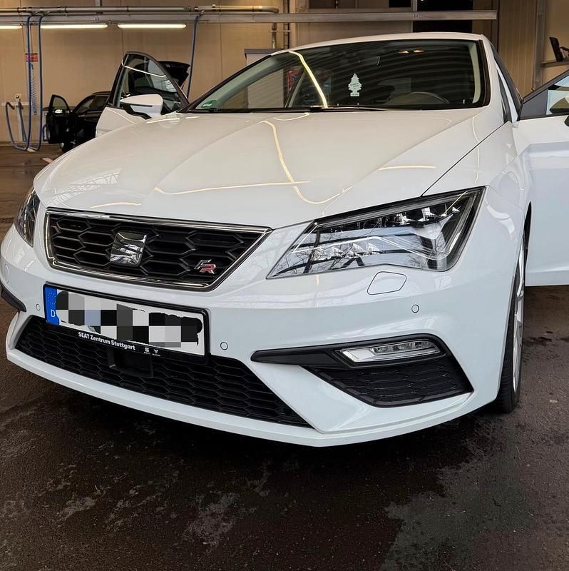 Weiß Gebraucht 2017 Seat Leon FR Sport Limousine | 16.000 € (Etwas zu teuer) - Bild 1/4