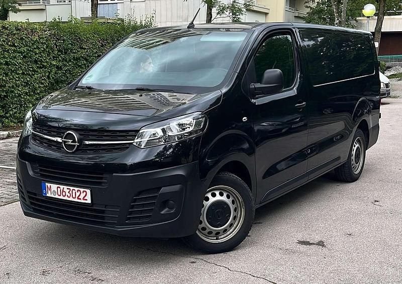Diamond black Gebraucht 2023 Opel Vivaro Edition Van | 21.800 € (Fairer Preis) - Bild 1/4