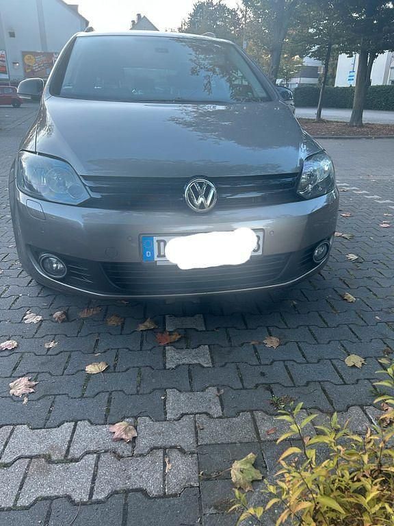 Grau Gebraucht 2012 VW Golf Plus Match Van / Kleinbus | 8.500 € (Teuer) - Bild 1/4