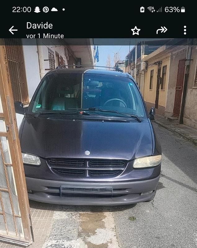 Gebraucht Chrysler Voyager 157 PS (115 kW) 1997 Violet Van / Kleinbus