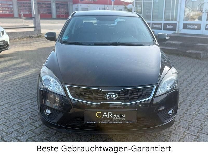 Gebraucht Kia ProCeed Edition 7 116 PS (85 kW) 2012 Schwarz Kleinwagen