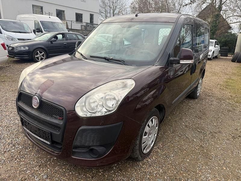 Gebraucht Fiat Doblò Dynamic 90 PS (66 kW) 2011 Van / Kleinbus