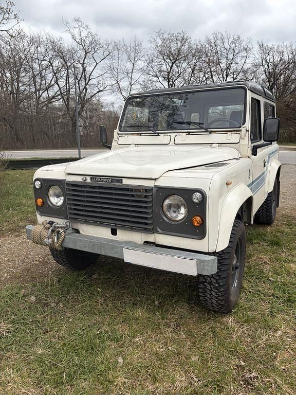 Gebraucht Land Rover Defender 75 PS (55 kW) 1986 Weiß SUV