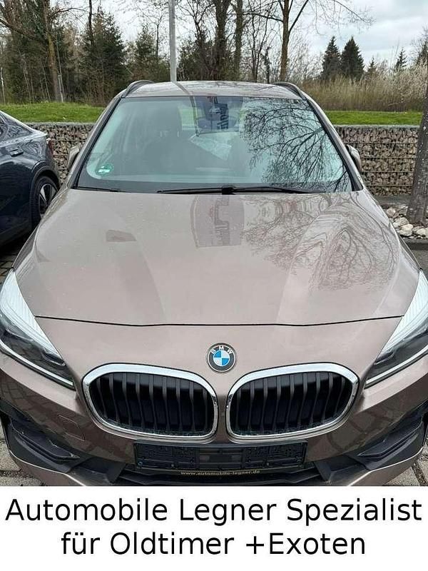 Gebraucht BMW 218 Advantage 140 PS (102 kW) 2018 Jucaro beige Van / Kleinbus