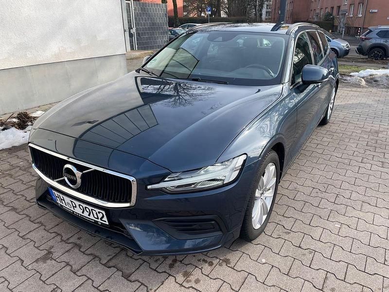Gebraucht Volvo V60 150 PS (110 kW) 2018 Blau Kombi