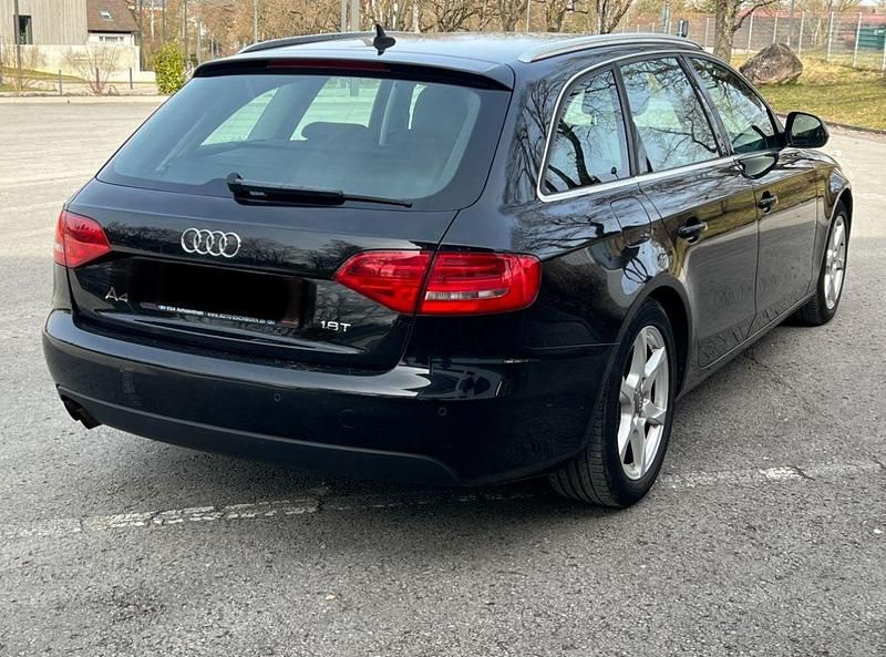 Gebraucht Audi A4 Ambiente 160 PS (117 kW) 2009 Schwarz Kombi