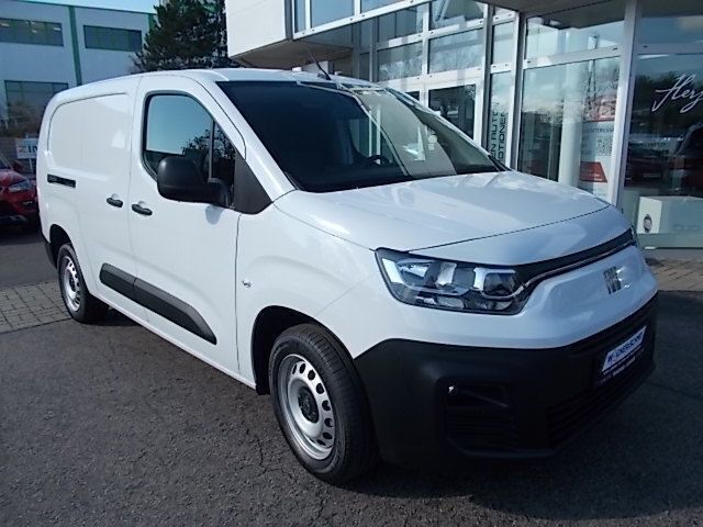Gelato weiß Gebraucht 2023 Fiat Doblò Van / Kleinbus | 25.390 € - Bild 1/4
