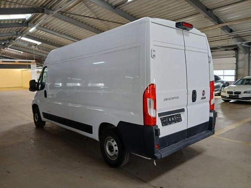 Gebraucht Fiat Ducato 140 PS (102 kW) 2024 Colore esterno (weiss (pastell)) Van