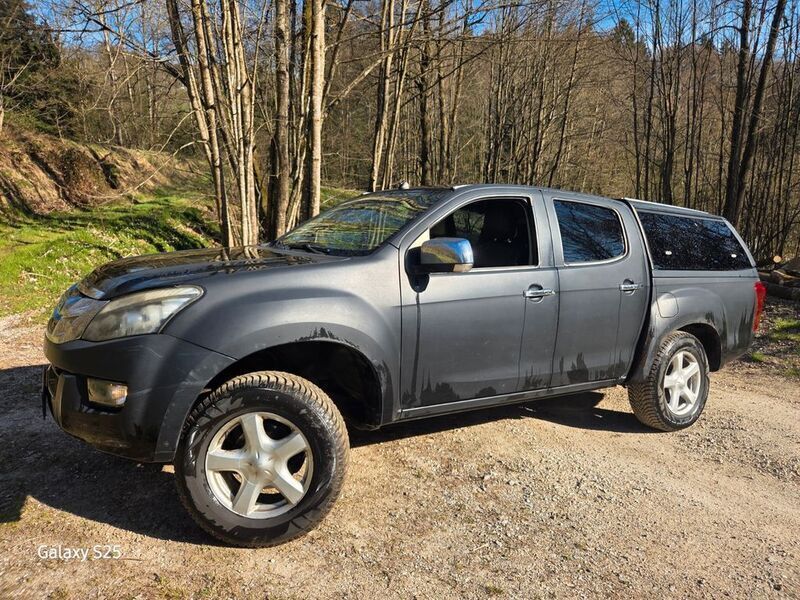 Schwarz Gebraucht 2012 Isuzu D-Max Abholung | 11.500 € (Superpreis) - Bild 1/4