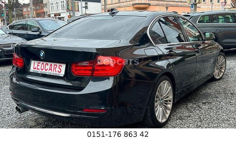Gebraucht BMW 330 Performance 258 PS (189 kW) 2013 Schwarz Limousine