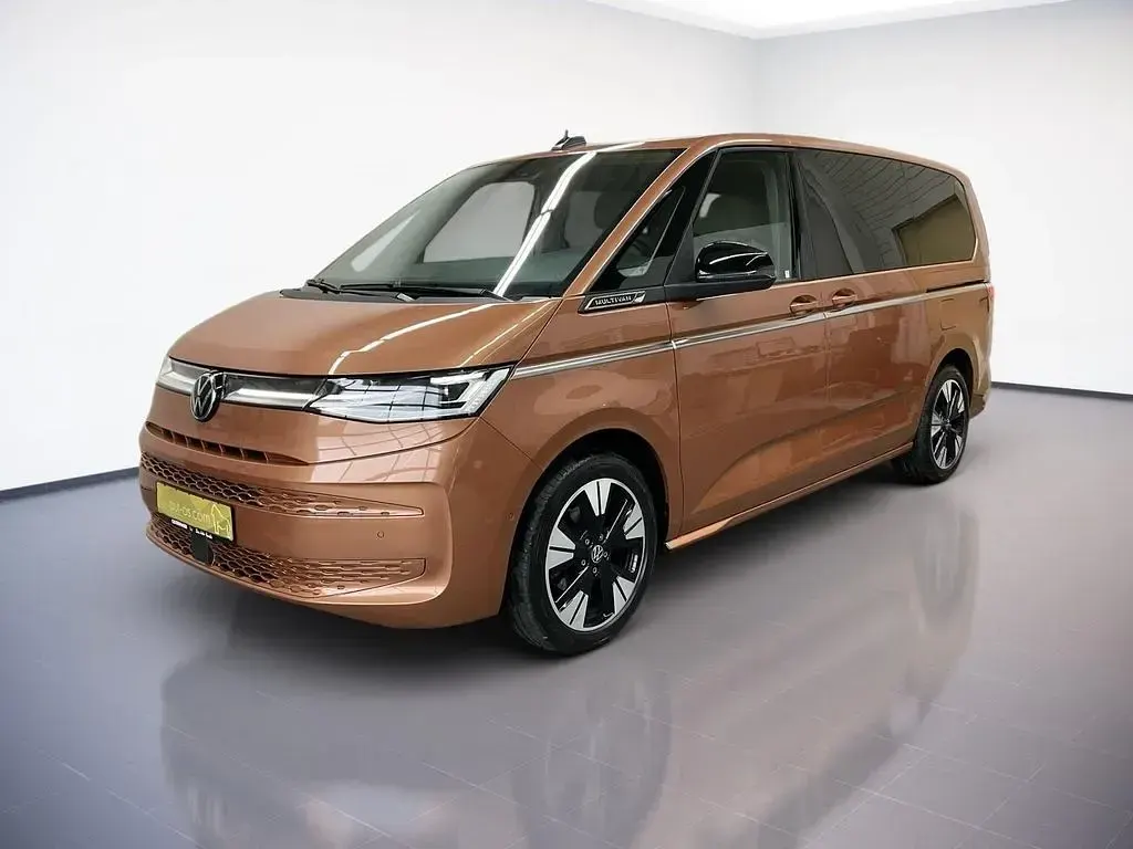 Gebraucht VW Multivan Style 150 PS (110 kW) 2024 Braun Van / Kleinbus