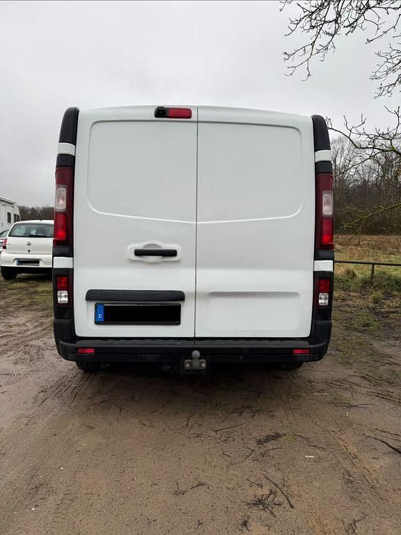 Gebraucht Renault Trafic 121 PS (88 kW) 2017 Weiß Van / Kleinbus