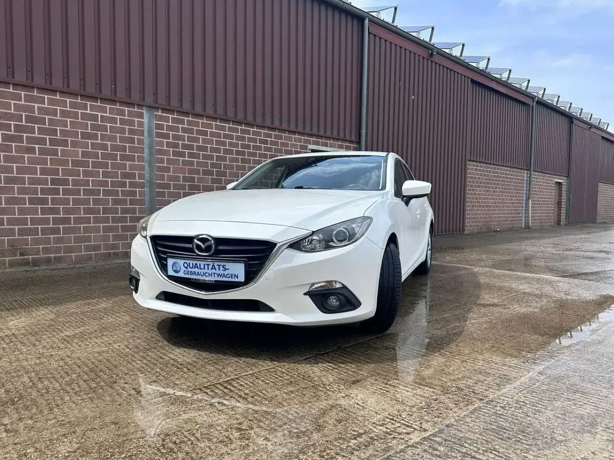 Usata Mazda 3 Center-Line 120 CV (88 kW) 2014 Bianco Utilitaria