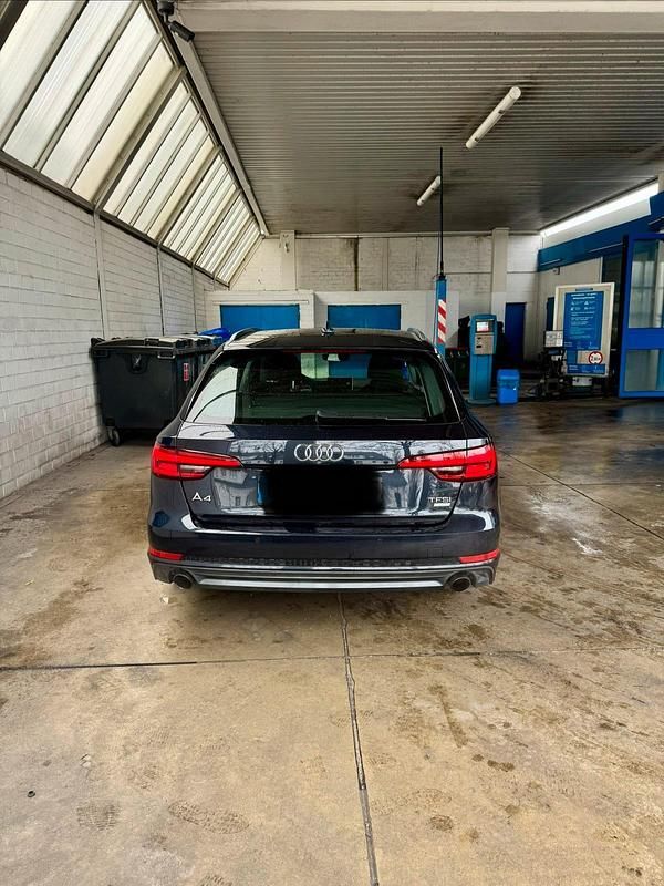 Gebraucht Audi A4 S-Line 190 PS (139 kW) 2018 Blau Kombi
