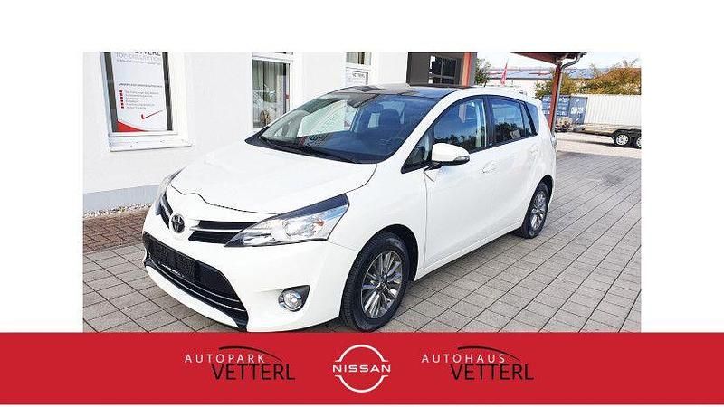 Gebraucht Toyota Verso Edition-S 147 PS (108 kW) 2016 Weiß Van / Kleinbus