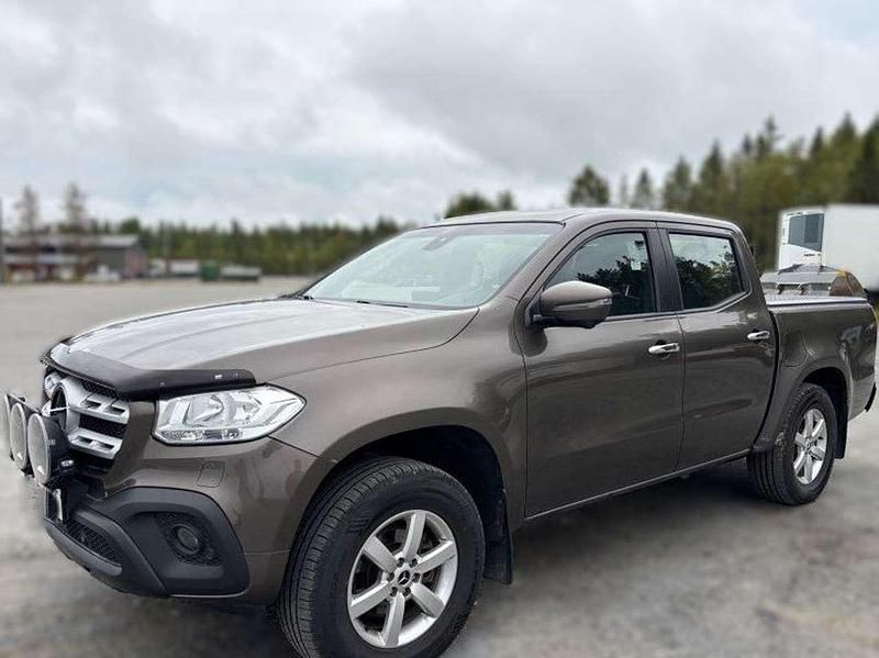 Braun Gebraucht 2019 Mercedes X250 Progressive Abholung | 26.500 € (Guter Preis) - Bild 1/4