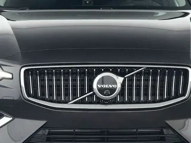 Brugt Volvo V60 Plus 253 HK (186 kW) 2025 Grå Stationcar