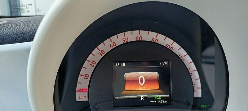 Gebraucht Smart ForFour Electric Drive 60 kW (82 PS) 2018 Weiß Limousine