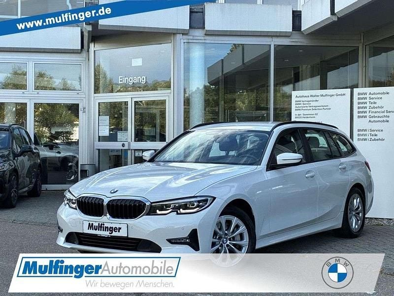 Weiß Gebraucht 2022 BMW 330 Limousine | 30.790 € (Superpreis) - Bild 1/4