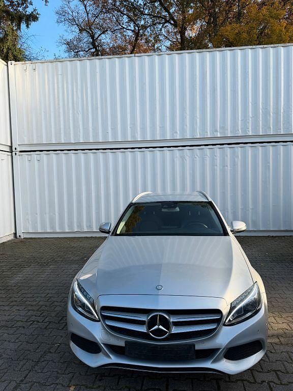 Gebraucht Mercedes C180 156 PS (114 kW) 2017 Silber Kombi