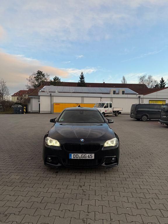 Gebraucht BMW 525 Shadowline 218 PS (160 kW) 2013 Schwarz Limousine