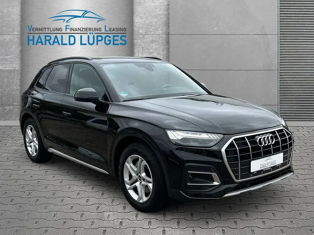 Gebraucht Audi Q5 Advanced 163 PS (119 kW) 2022 Brillantschwarz (metallic) SUV