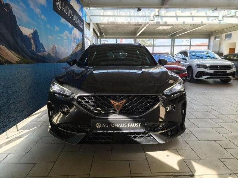 Second-hand Cupra Formentor VZ 245 CP (180 kW) 2023 Negru SUV