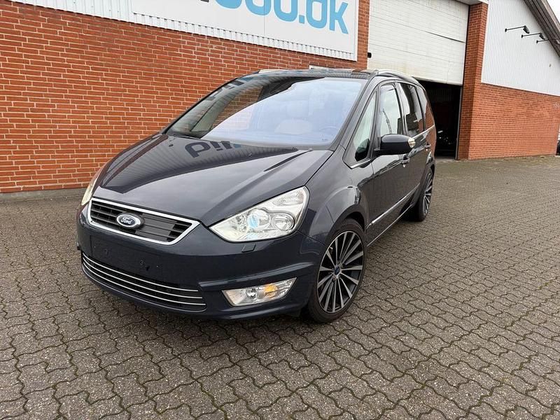 Blau Gebraucht 2014 Ford Galaxy Titanium Van / Kleinbus | 7.900 € (Guter Preis) - Bild 1/4