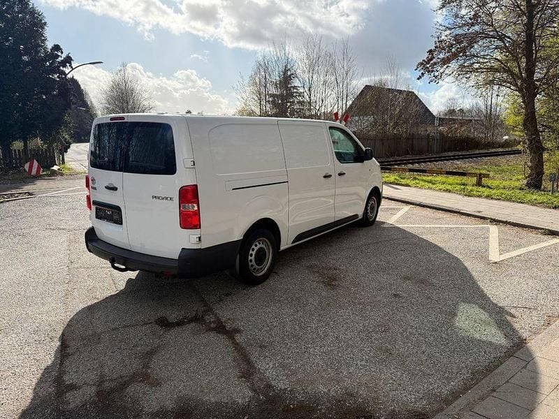Gebraucht Toyota Proace 122 PS (89 kW) 2021 Weiß Van / Kleinbus