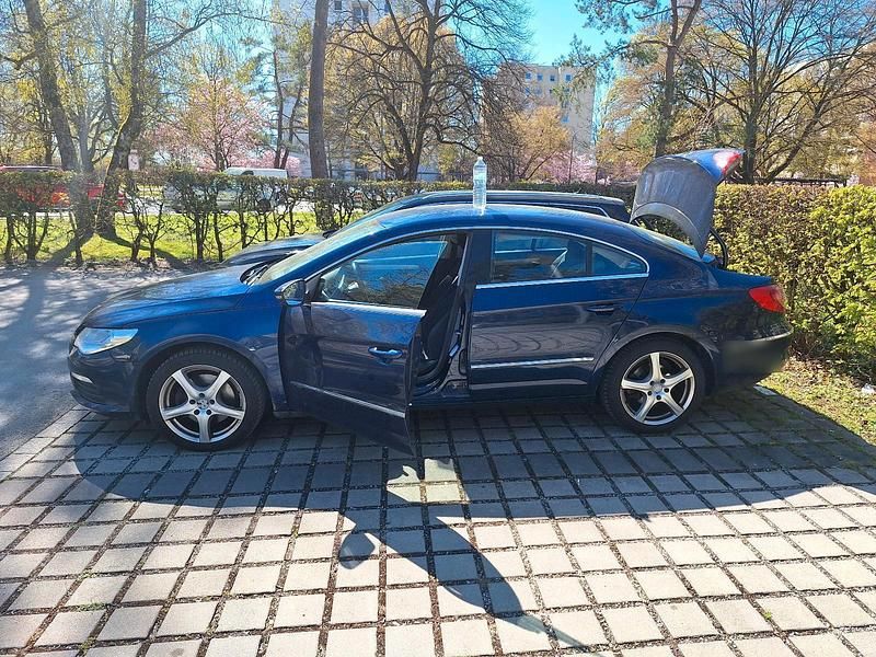 Gebraucht VW Passat 160 PS (117 kW) 2008 Blau Limousine