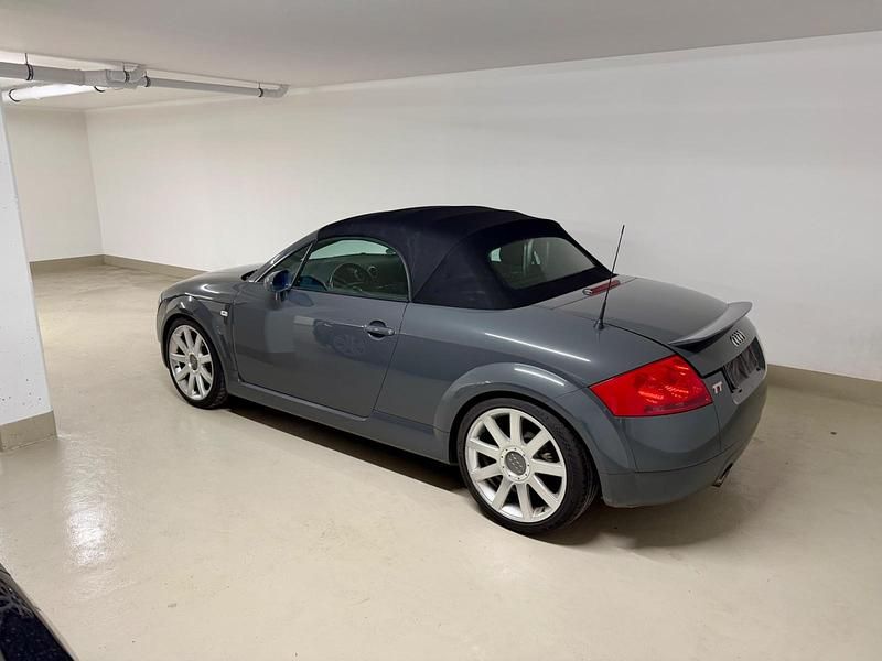 Gebraucht Audi TT Roadster 180 PS (132 kW) 2001 Andere farben Cabrio