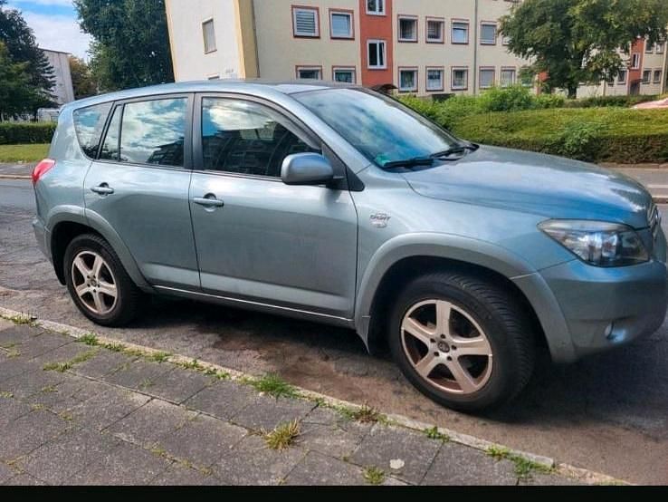 Andere farben Gebraucht 2007 Toyota RAV4 Limousine | 5.500 € - Bild 1/4